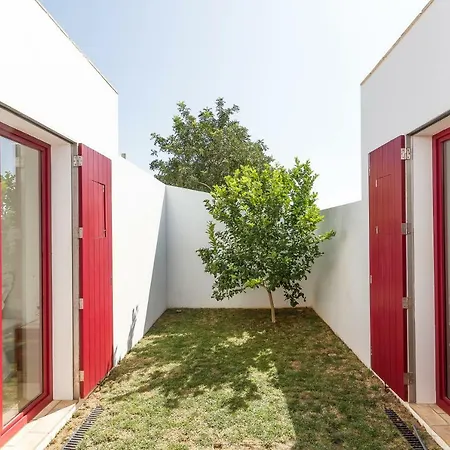 Quinta Da Varzea Do Farelo * Mexilhoeira Grande